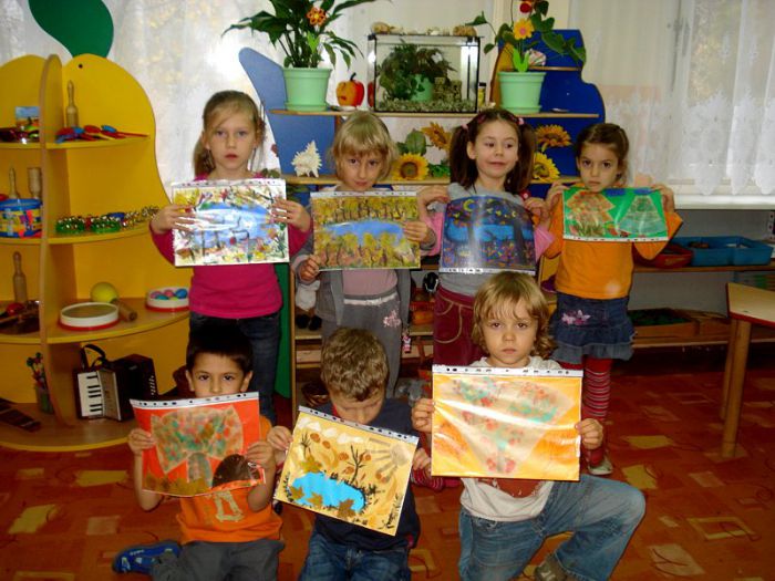 Prezentacja prac dzieci z grupy Słoneczniki na temat Mazurski jesienny pejzaż