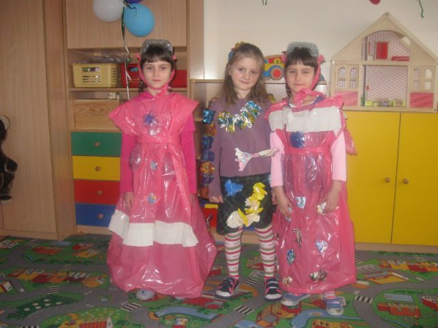 Marta, Oliwia i Małgosia.